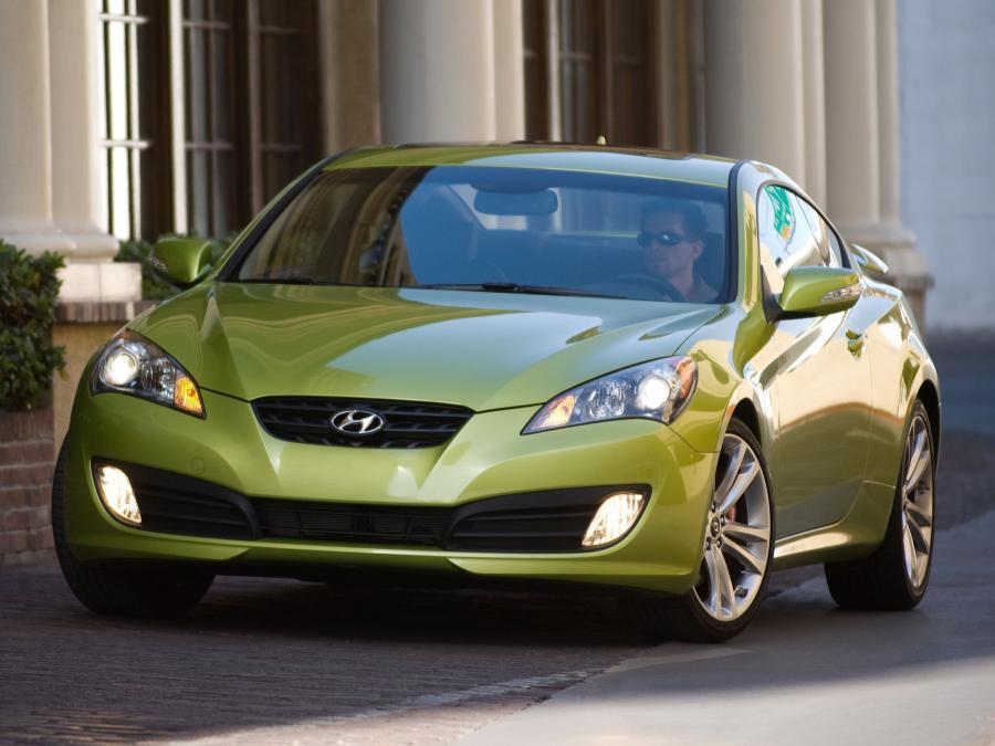  Hyundai Genesis Coupe 2009 года  (US) (фото 16 из 30)